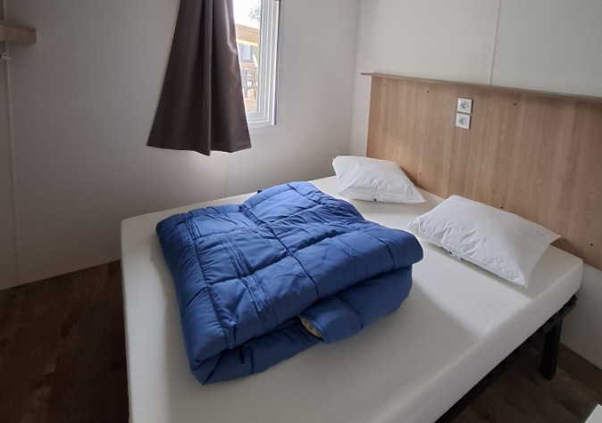 Salle à manger du mobil-homes 2 chambres la Potentille des Marais