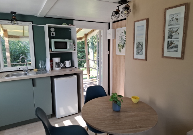 Cuisine du mobil-homes 2 chambres la Potentille des Marais